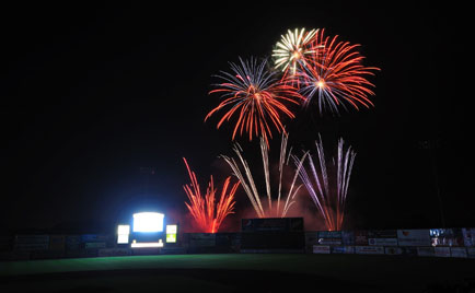 Good Fireworks 2010 Web21.jpg